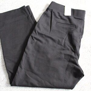 NEW WITH TAGS 1X Torrid Black Ponte Pullon Taper Pant Regular